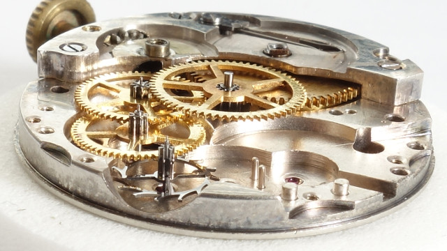 Seitenansicht des Räderwerks H.F.Bauer 10 1/2 neu: Seitenansicht des Räderwerks