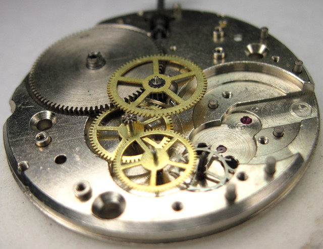 Seitenansicht des Räderwerks Molnija 3602: Seitenansicht des Räderwerks