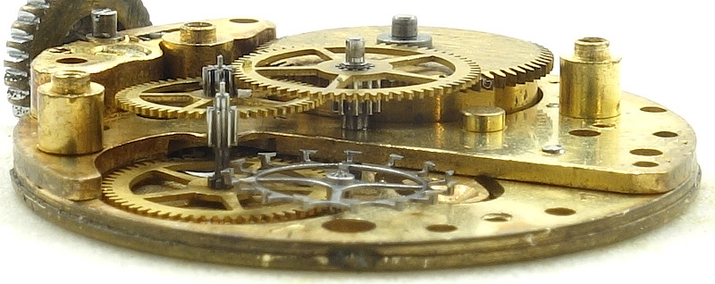 Seitenansicht des Räderwerks MST 323: Seitenansicht des Räderwerks