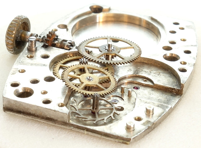 Seitenansicht des Räderwerks Phenix 834: Seitenansicht des Räderwerks