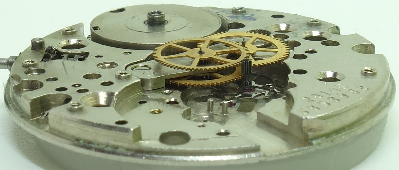 Seitenansicht des Räderwerks Poljot 2614B: Seitenansicht des Räderwerks